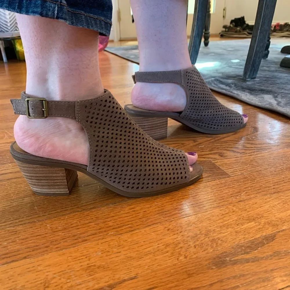 Lucky Brand Sandal Bertel Peep Toe Sandals 9
